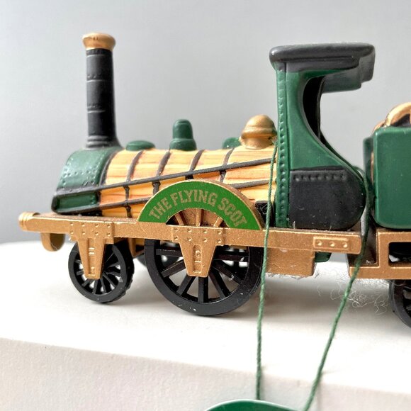 Department 56 The Flying Scot 4 Set Train Heritage Village Scene Accessory 53735 - Picture 3 of 16